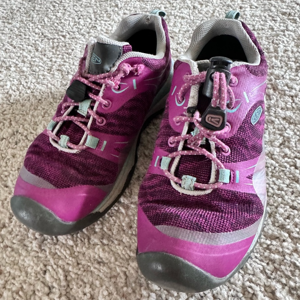 Keen hiking shoes